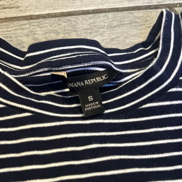 Banana Republic Striped  Ruffle Sleeve Top - Navy and White Women’s Small - Picture 2 of 5